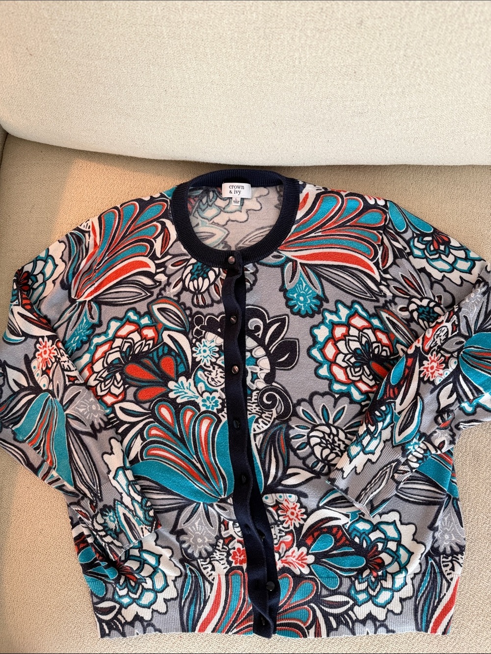crown & ivy Multicolor Floral Button-Front Top in Teal, Red & Gray